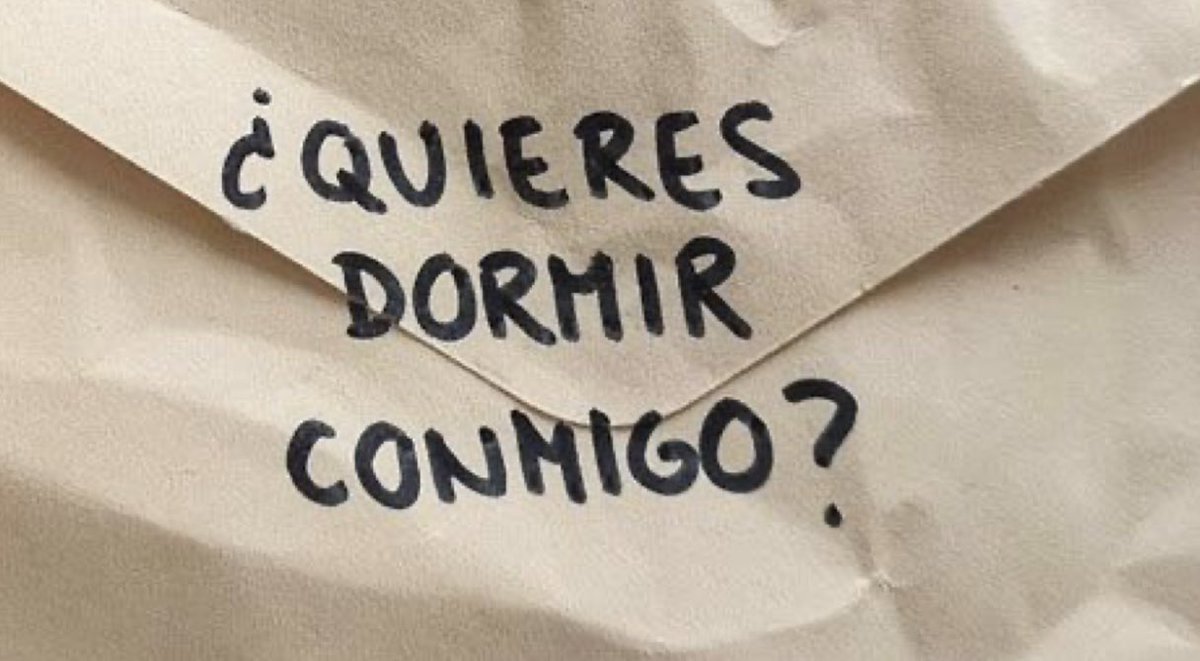 Y miramos pelis de marvel😌😌.