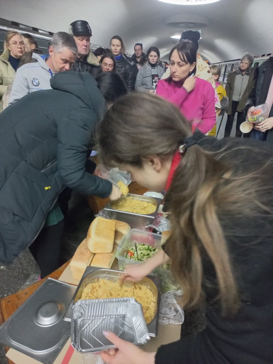 WFPChief's tweet photo. #Ukraine: Bread distributions happening now in #Kharkiv, even in subway stations. Families living in besieged cities need food, water and supplies ASAP. https://t.co/Z8S8rJQT15