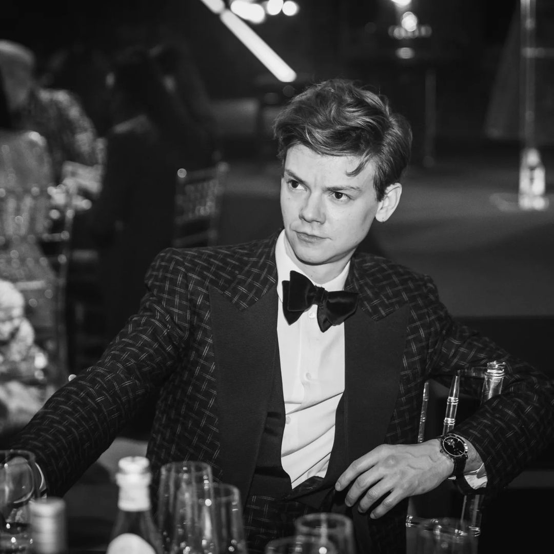 Thomas Sangster Brasil tweet media