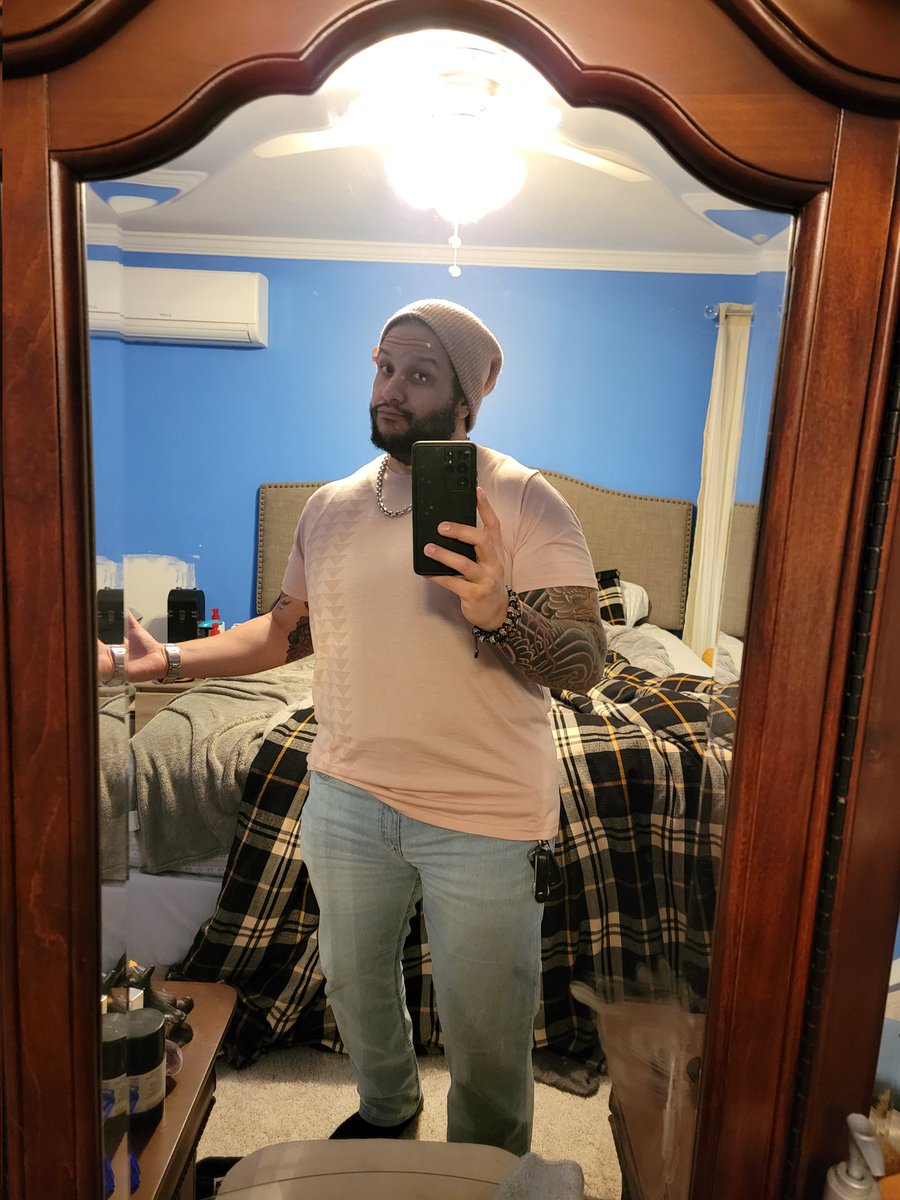 RobbMoreiraVO's tweet photo. Lookin cute... not deleting
#PinkAttack https://t.co/WeSUucoC8w