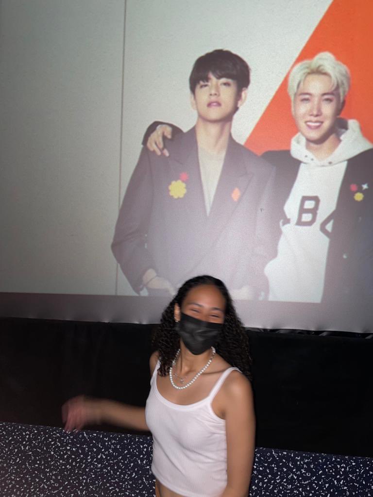 JaelynJacobs2's tweet image. A whole family❤️ #BTSARMY #BTSArmyZA #PTD_ON_STAGE_SEOUL