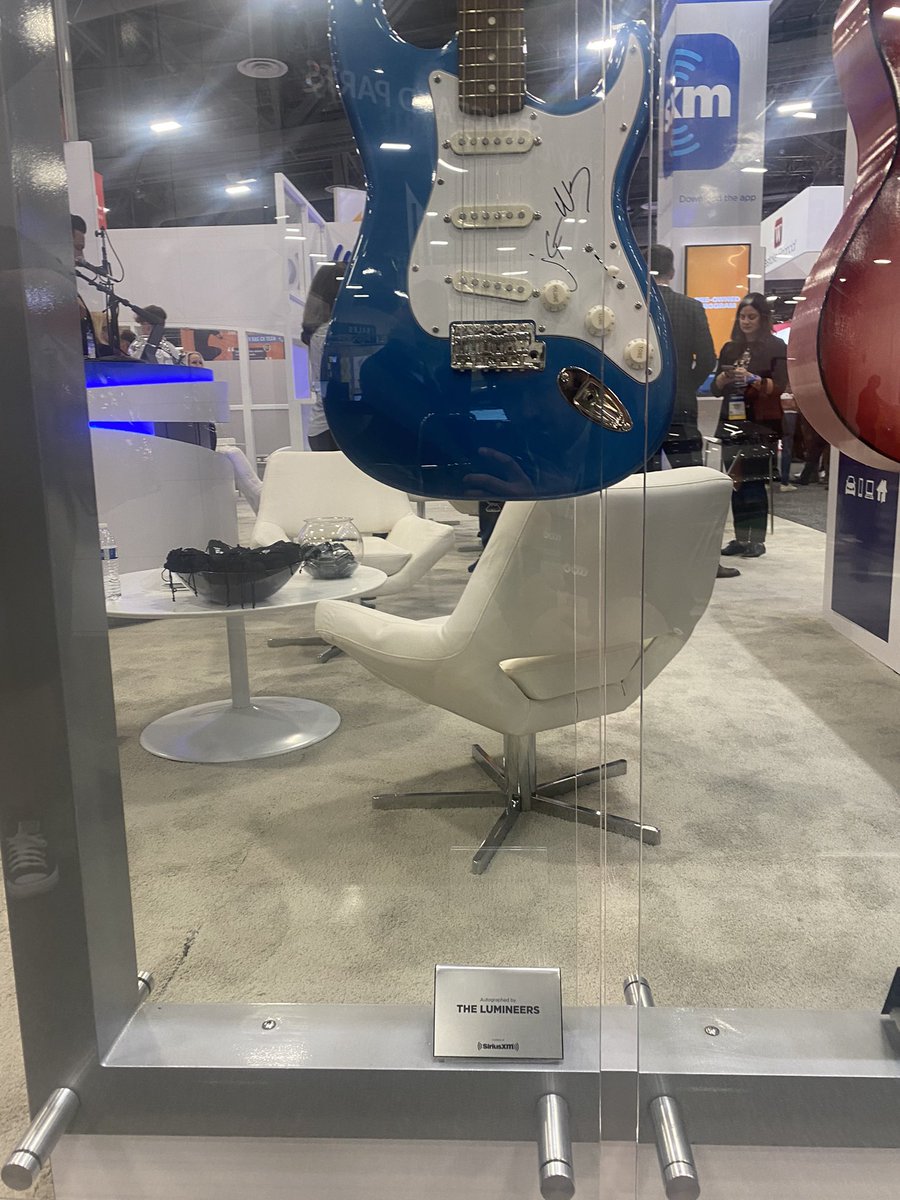 calebbernabe_'s tweet photo. Ranking conference booth attractions:

1.) Literally anything else 
.
.
.
99.) Lumineers signed guitar https://t.co/K2Opz87Abt