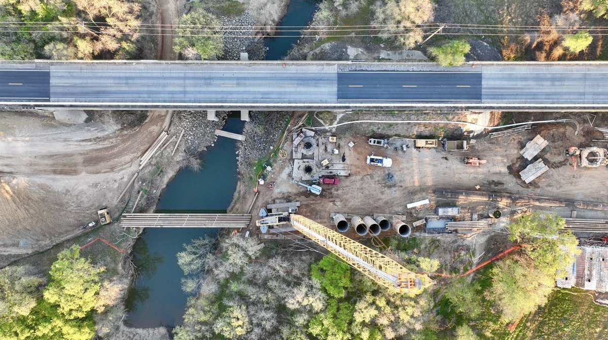DennisMOLeary's tweet photo. Overhead shot of the #smart_tech installation at Honcut Bridge. We’re currently working in the two piers just the the right of the river creating the first smart bridge with alerts to health making a collapse - proof bridge 1st in the world. @60Minutes @PeteButtigieg @NTSB $DPLS https://t.co/72UU92KTjb