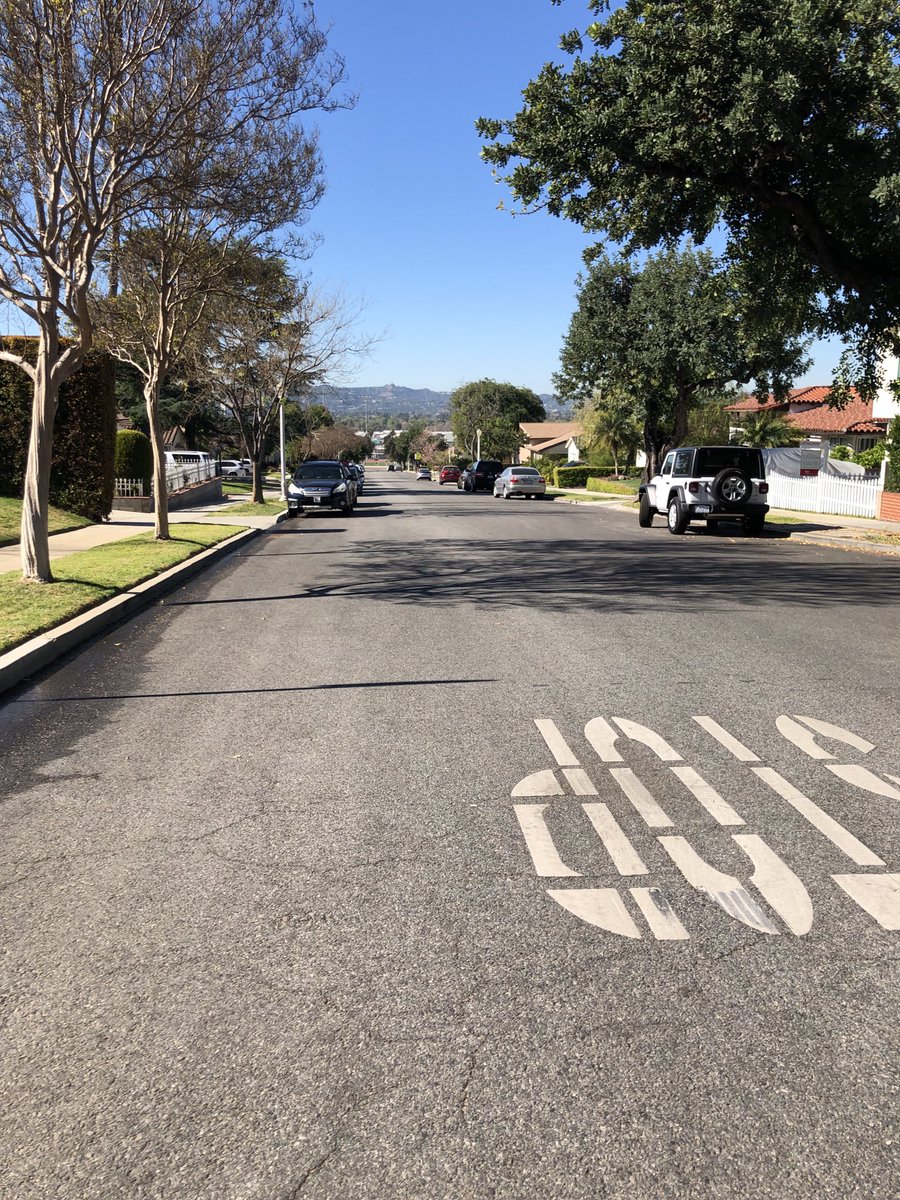 TaxHacker's tweet photo. Good morning for a run.

#cutsyouup https://t.co/2rRtNucrkb