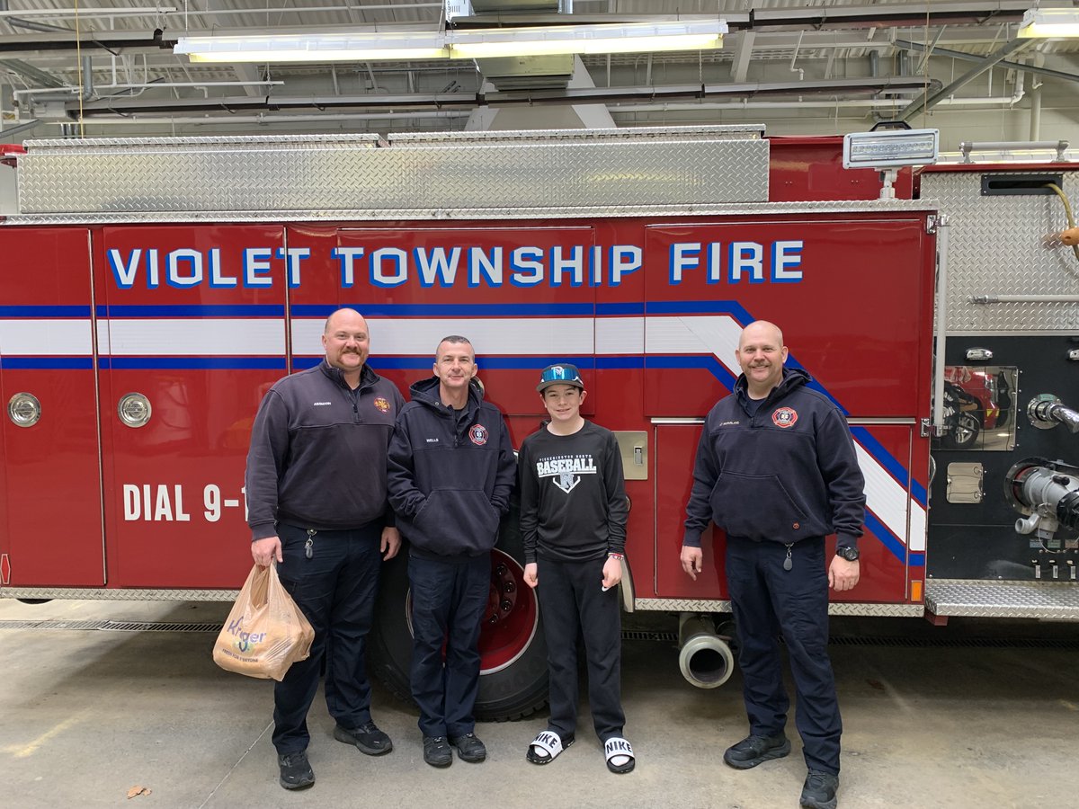 PickNorth's tweet photo. Dylan saying Thanks to those that go Above &amp; Beyond with a few of the Panther Subs!!! #PLSD @PNAthletics https://t.co/PdLTD0ve7i