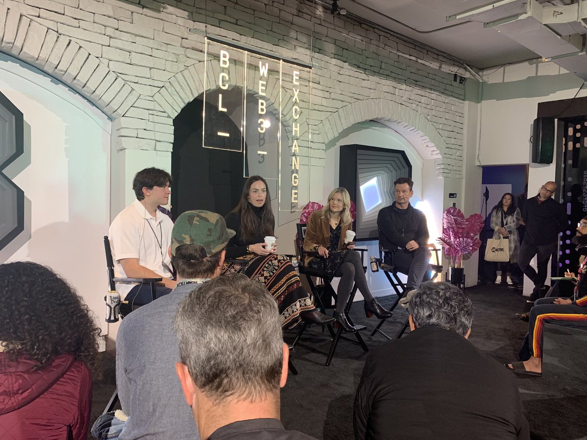 thisiscrowd's tweet photo. 1 in 3 people that have bought an NFT have displayed it in their homes #BlockchainCreativeLabs #SXSW https://t.co/zaQ5rDM6yI