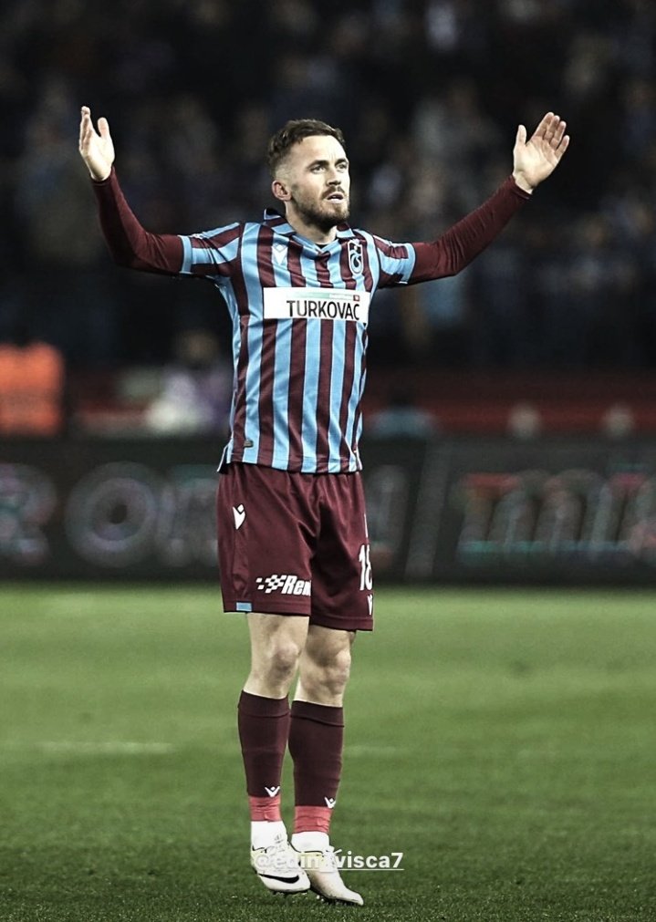 agzabatlihamsik's tweet photo. Son 7 lig maçı 5 gol 2 asist🤩
#Trabzonspor #L1DER https://t.co/10rgaOuyyU