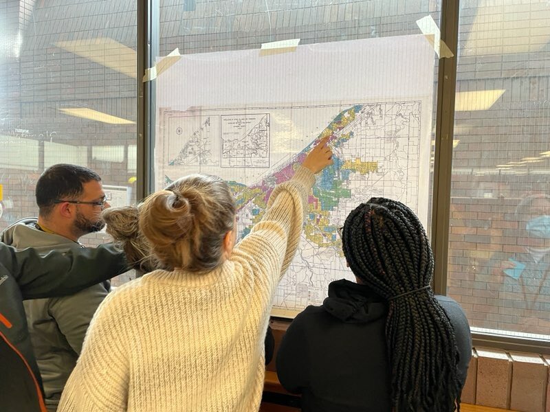 CLE_Deegan's tweet photo. Our incredible Teaching Cleveland team worked with CMSD new teachers this morning to explore the history of race and ethnicity in Cleveland. Powerful conversations! Thanks for joining us @EricGordon_CEO @OgilvyPam @msforshey Patte Bettis-Eddie and Audrea Ramirez @teachCLE https://t.co/wce5468HEh
