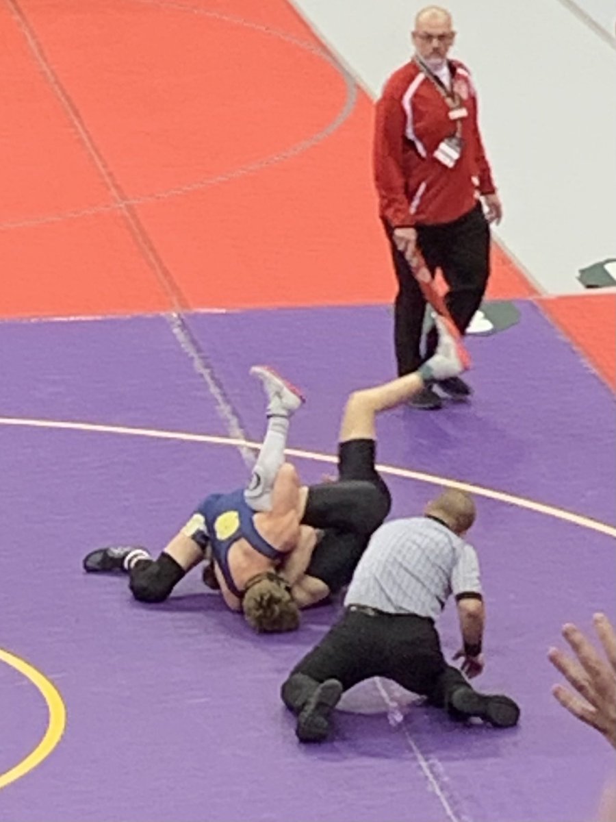 1RocketAD1's tweet photo. Donovan Paes pins his opponent in the first period. Earns a spot on the podium! https://t.co/WjPNZfyopP