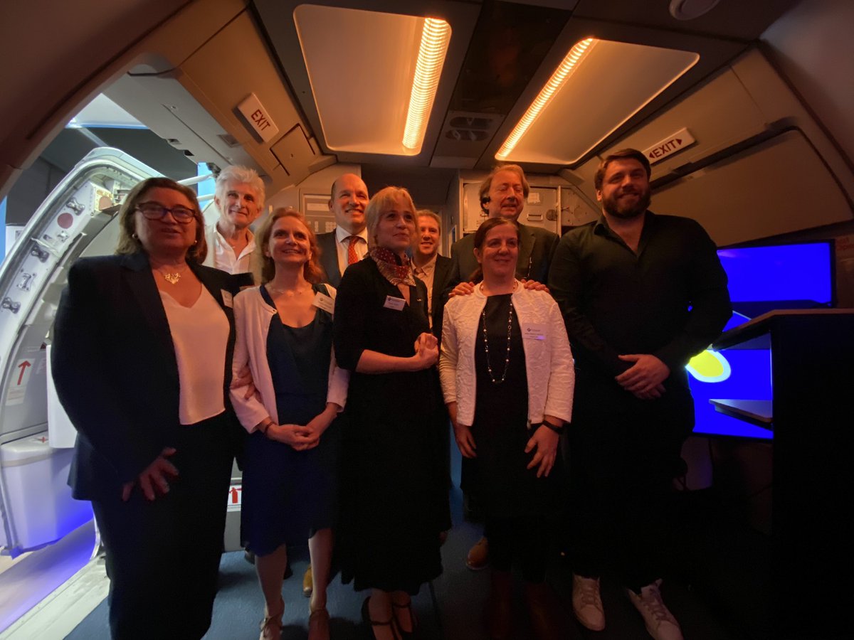 PhilippeClose's tweet photo. Ouverture de #Flylounge avec mon collègue @FabianMaingain. Un nouveau lieu dans le quartier Européen où vous pourrez organiser votre événement dans un Airbus A319 recyclé !
Concept super original que nous sommes fiers d’accueillir à Bruxelles. https://t.co/x0PImIHxni