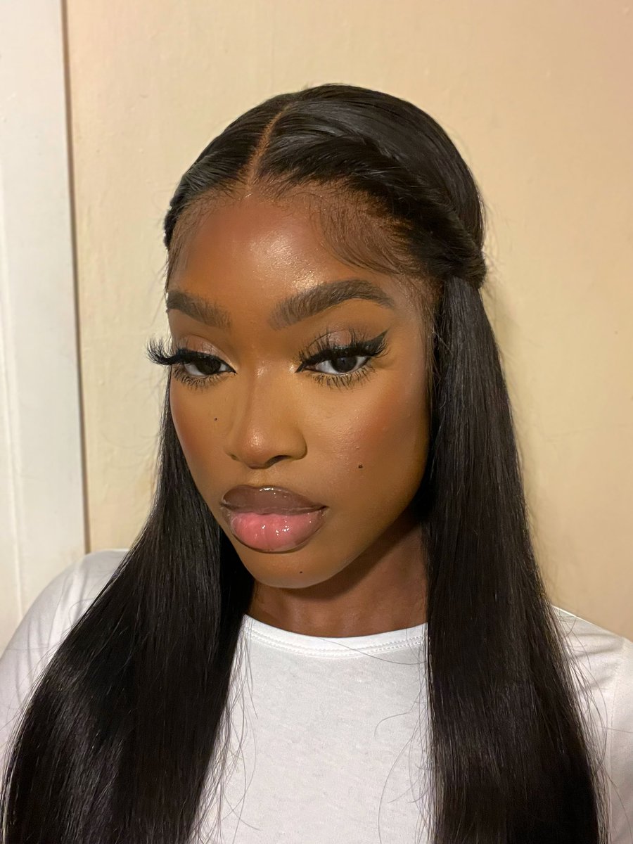 HL (@hannnahlondon) on Twitter photo 