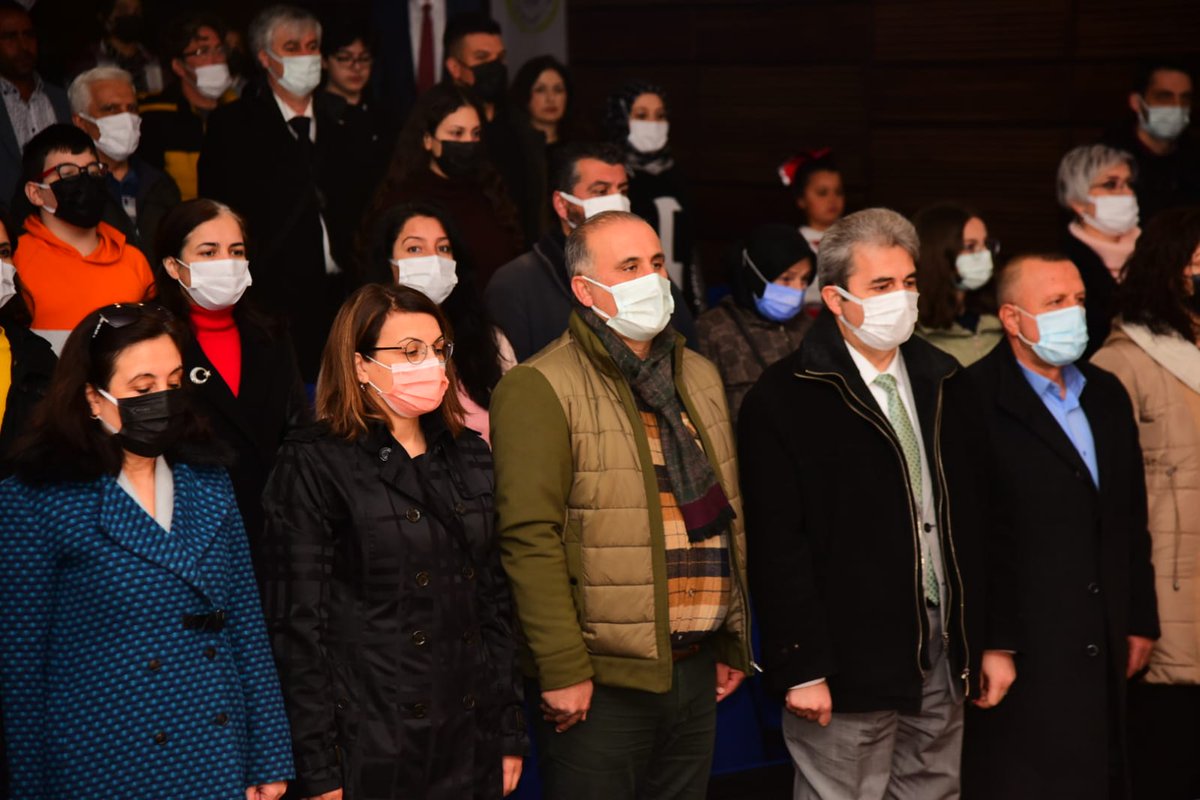 İlçemizde İstiklal Marşı´nın Kabulü ve Mehmet Akif ERSOY´u Anma Günü Programı Sandıklı Nazmi Topçuoğlu İlkokulu ve Ortaokulunda Gerçekleştirildi.
👇
incirliova.meb.gov.tr/www/ilcemizde-…
<a href="/seyfullah0966/">Seyfullah OKUMUŞ</a> @aydinmem <a href="/AydinMemArge/">Aydın İl Mem Ar-Ge</a> @Mustafa040174 <a href="/ValiAKSOY/">Hüseyin AKSOY</a>