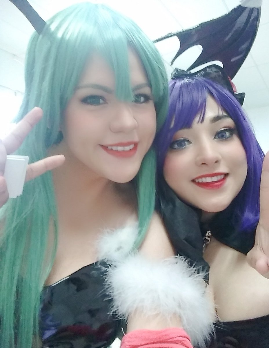 EclipsaCosplay's tweet photo. Con la linda @DdloveC  en el evento anime fest Rivera maya 
#morrigan #morriganaensland #Darkstalkers https://t.co/ghIXzoRiBM