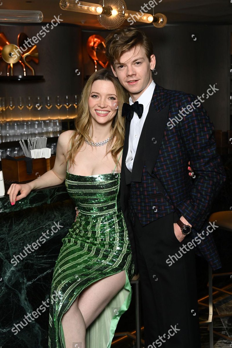 Thomas Sangster Brasil tweet media