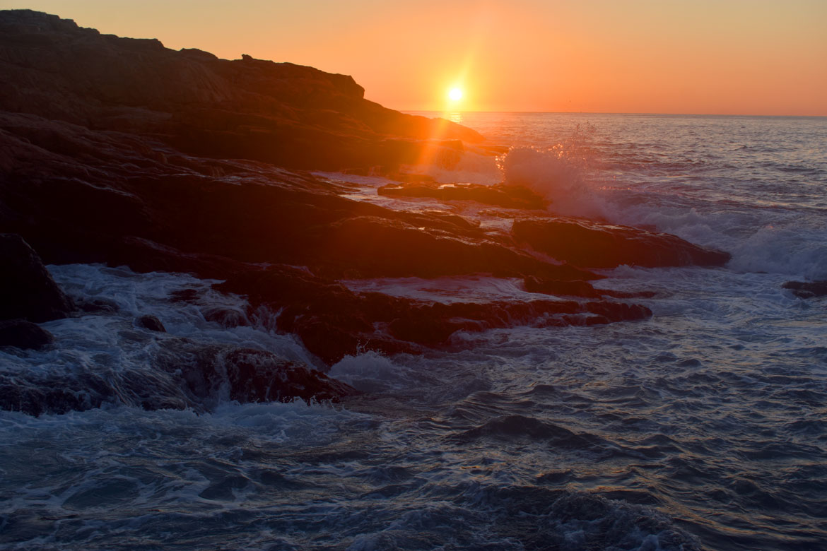 Sunrise yesterday at Rafe's Chasm, Gloucester, Massachusetts. Inspired by Jim Dunn. Photographed as part of research we're doing for an art and nature video. Thanks to <a href="/GloucesterCult1/">Gloucester Cultural Council</a> Cultural Council / <a href="/masscultural/">Mass Cultural Council</a> Council for support for this project.