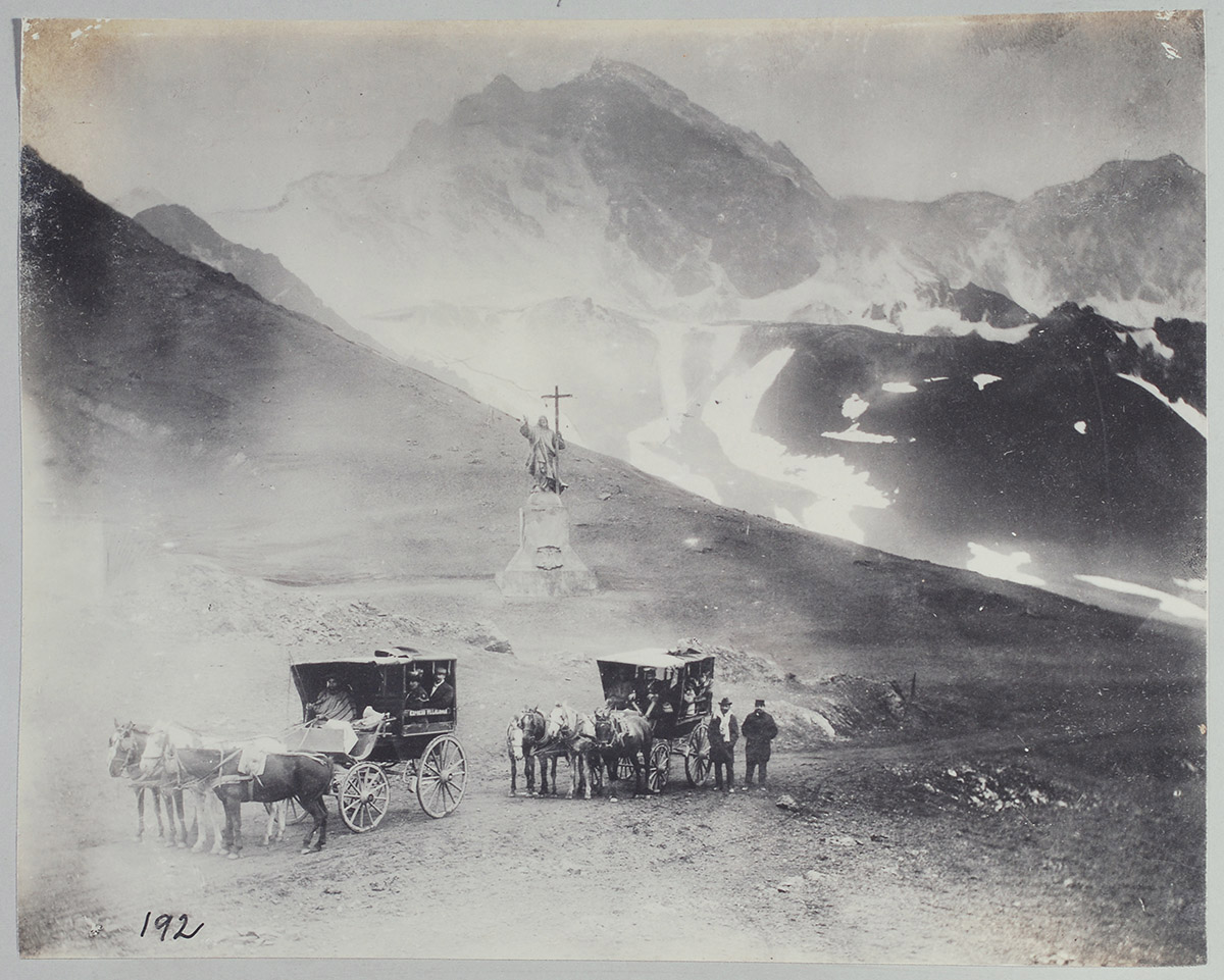 RenzoVaccarezza's tweet photo. El 13 de marzo de 1904, a más de 3.800 metros de altura entre #Argentina y #Chile se inauguró el monumento al Cristo Redentor. 
Para conmemorar la superación pacífica de un conflicto por cuestiones de límites que había llevado a ambos países a estar al borde de la guerra. https://t.co/cqXUgNIcl5