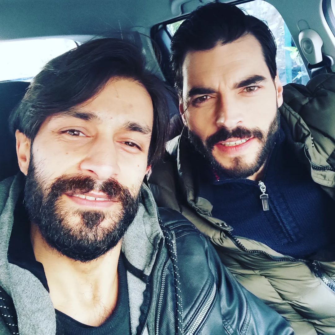 📸 | ercanyalcintepe21: "İyi ki abimsin, iyi ki tanımışım seni kalbinin güzelliği yüzüne vurmuş insan. Allah sana ve ailene her daim mutluluk ve huzur versin." notuyla paylaştı!❤️ • 16 Ocak 2022 #KaderiminOyunu 

#AkınAkınözü <a href="/AkinAkinozu/">AkinAkinozu</a>