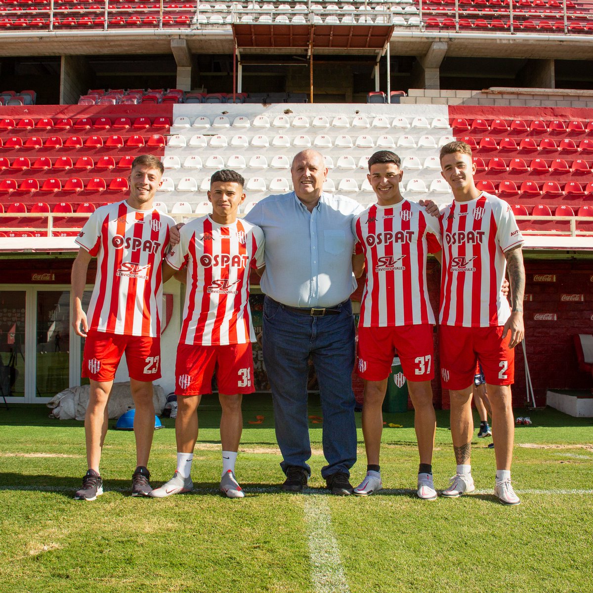 📝 Extensión y mejora de contratos 

Franco Calderón 🤝 12/2023
Lucas Esquivel 🤝  12/2023
Federico Vera 🤝 12/2024
Imanol Machuca 🤝 12/2024

#PatrimonioTatengue 🇦🇹