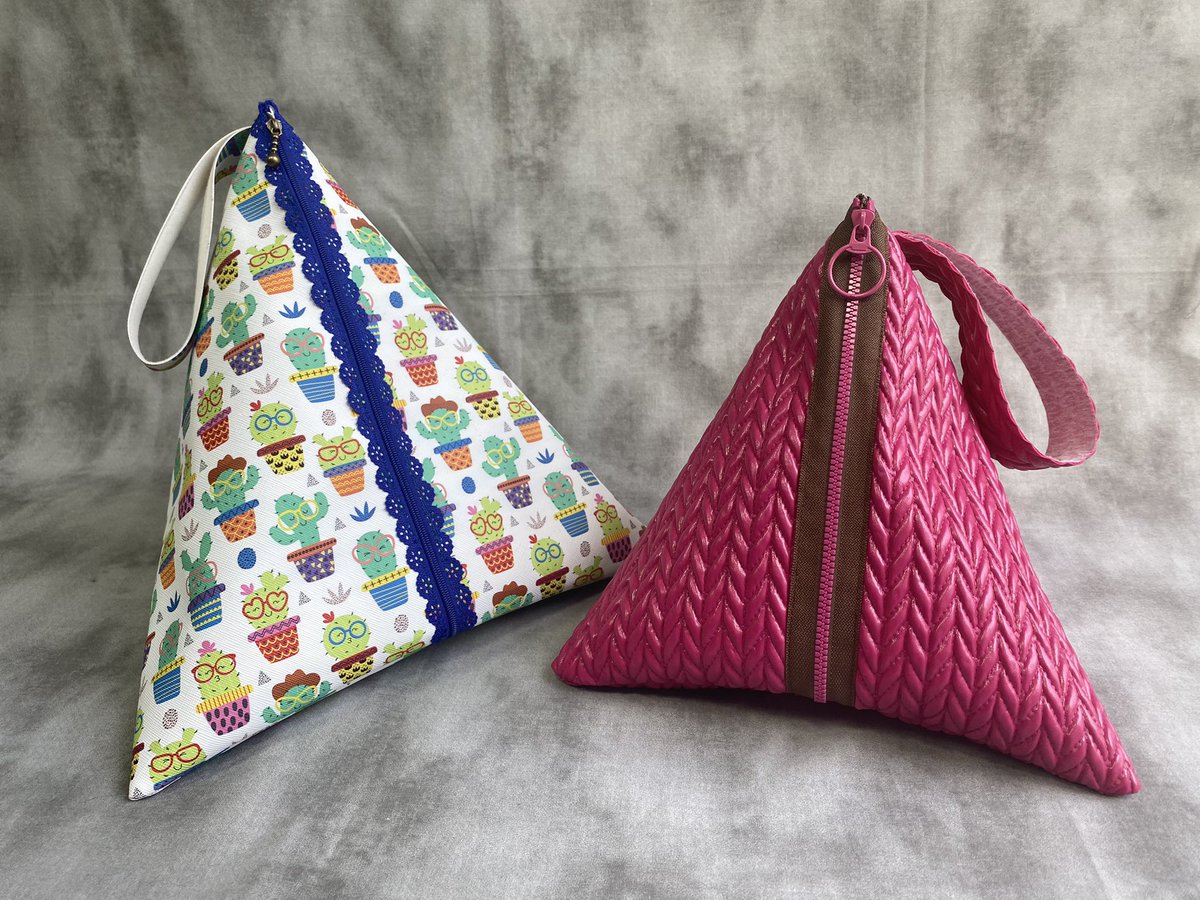 It’s been a hot second since I’ve been here, but L👀K, new project bags! sexyknitter.com/shop/28379919/…