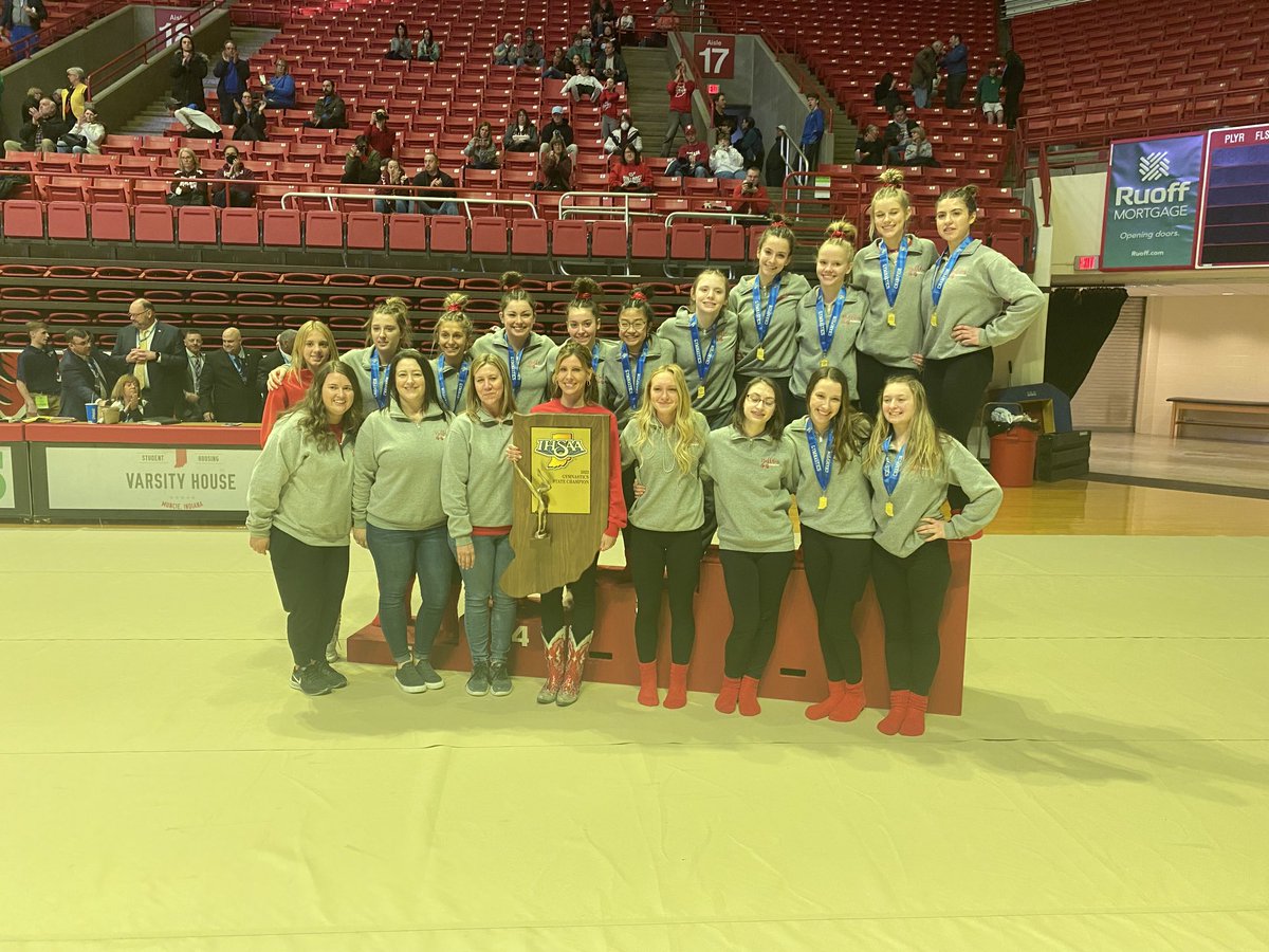 CPHSSports's tweet photo. State Champs https://t.co/wWwWxI8Att