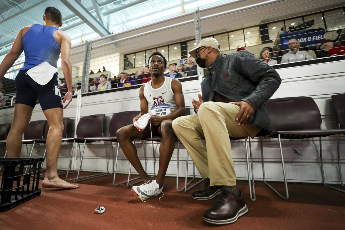 Witness greatness 👏

🥇 1:47.19

First indoor 800m national champion in Aggie history.

<a href="/Bmillstrackstar/">Brandon Miller</a> | #GigEm