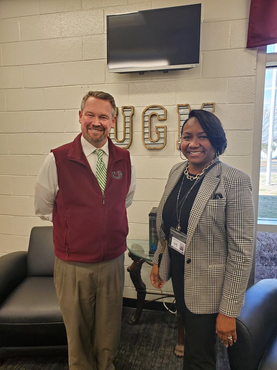 DrLBGreen's tweet photo. Grateful for the shadowing a leader experience with Mr. Sean Thompson at UGM. It was a great learning experience. Thank you! @CynthiaMcCray19
@ugmswolverines
@LGMS_HCS
#ShadowALeader
#LEAD2022 https://t.co/y5y30iPxVx