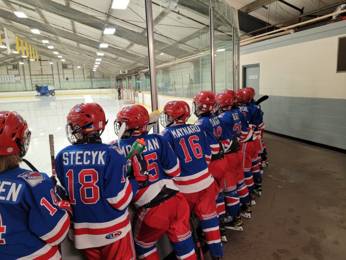 fort_u11aa's tweet photo. Thanks Fort Signs for the Ukraine flags for their helmets! #redbuckets https://t.co/4SMSPBIriS