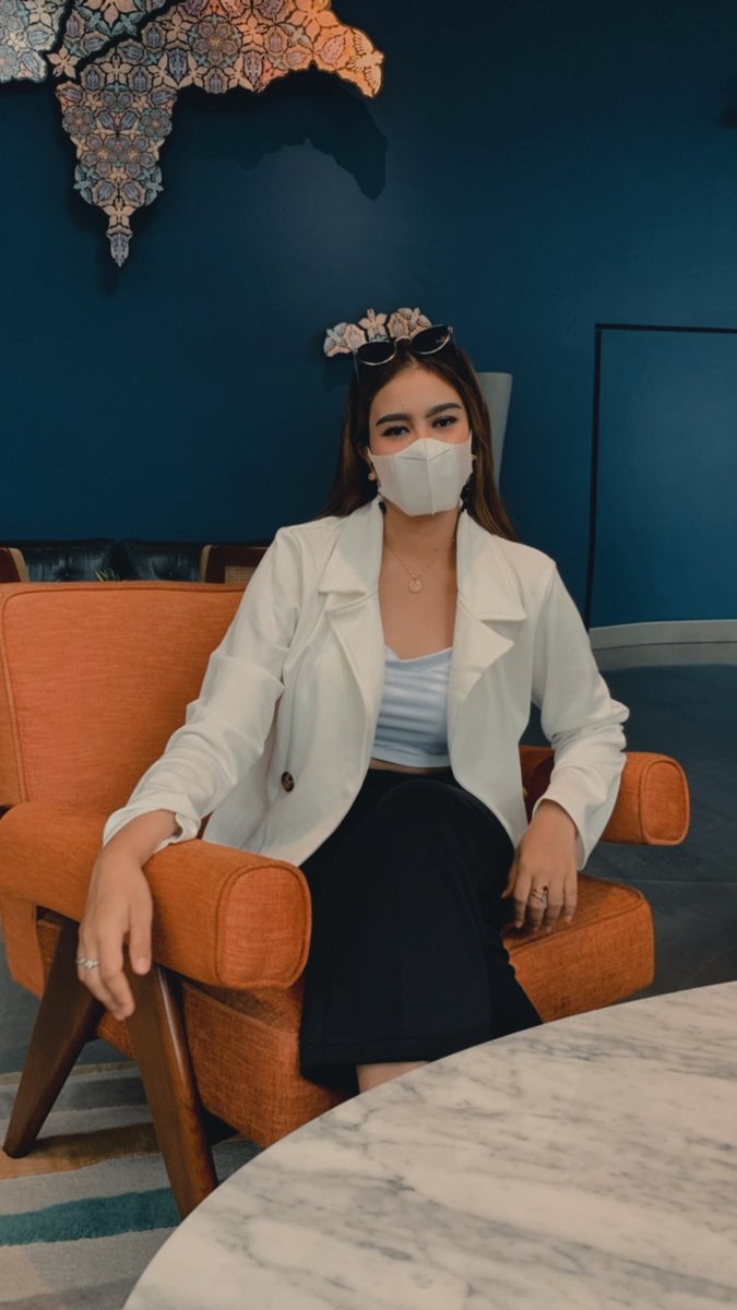 HockyPutri's tweet photo. Kamu cuma bisa tutup mulut dan tutup telinga tentang semua hal buruk yang tidak perlu kamu bahas dan kamu dengar, tapi kamu gak bisa tutup mata karena inilah kehidupan.. https://t.co/nIJqRTlqUS