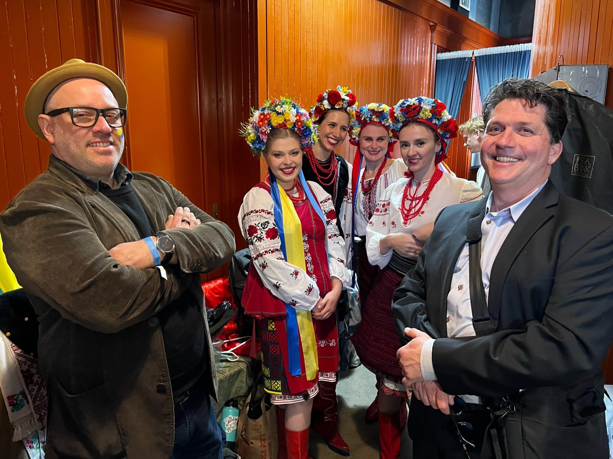 IlluminatedArts's tweet photo. #SF4Ukraine just topped $30,000 for @WCKitchen and relief efforts in #Ukraine 

You can support too!  https://t.co/Fn8zGbEBhT https://t.co/NIuskgHkVy