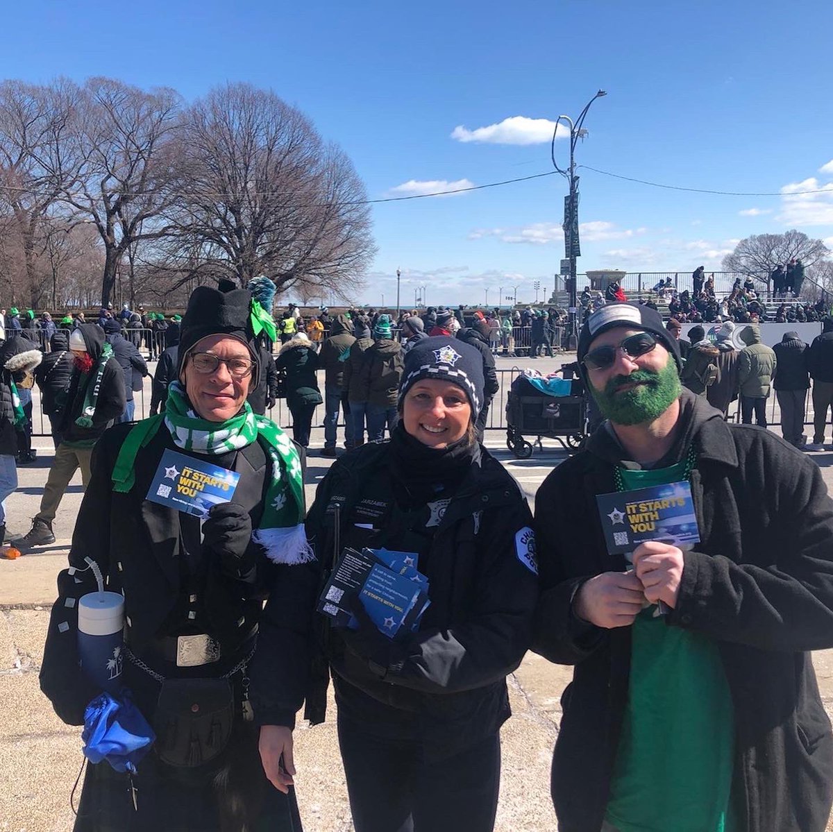 JoinChicagoPD's tweet photo. From Little Village to the Irish Parade to the brave men and women of the National Guard⦠our recruiters are making sure everyone knows that the future starts with you #cpd #hiringnow #chicago #chicagopolice #itstartswithyou #armedforces #nationalguard #irishparade #stpaddysday https://t.co/oc5sp6P0Ra