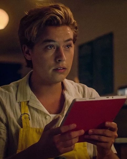 colexnub's tweet photo. he's so beautiful.

#colesprouse #Riverdale #Moonshot #jugheadjones https://t.co/vIWs5nD2Zn