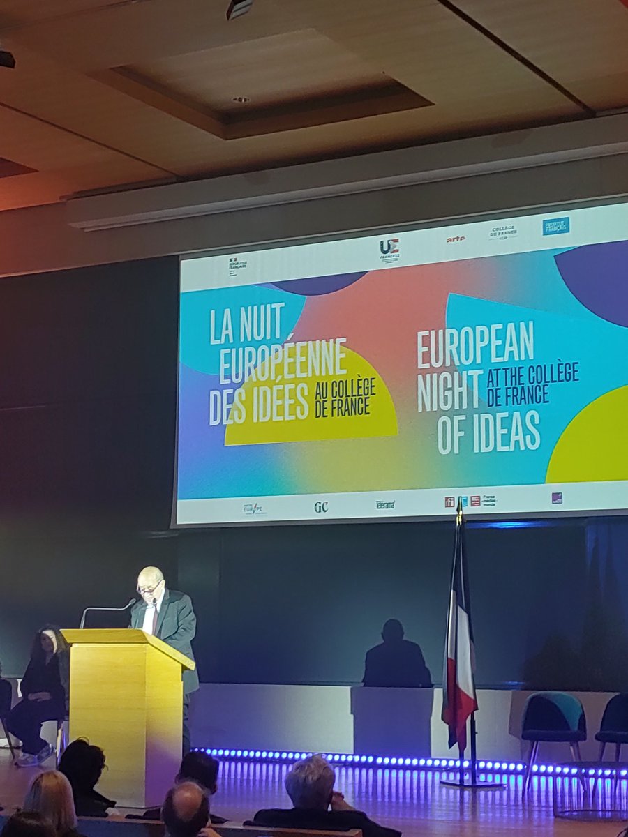 touteleurope's tweet photo. 🇨🇵 Le ministre français de l'Europe et des Affaires étrangères @JY_LeDrian introduit les objectifs de cette Nuit européenne des idées dans le cadre de la #PFUE2022 et de l'année européenne de la jeunesse. 

Cette soirée contribue au débat sur l'avenir de l'#Europe ! 🇪🇺 https://t.co/tOdNPVMeRb
