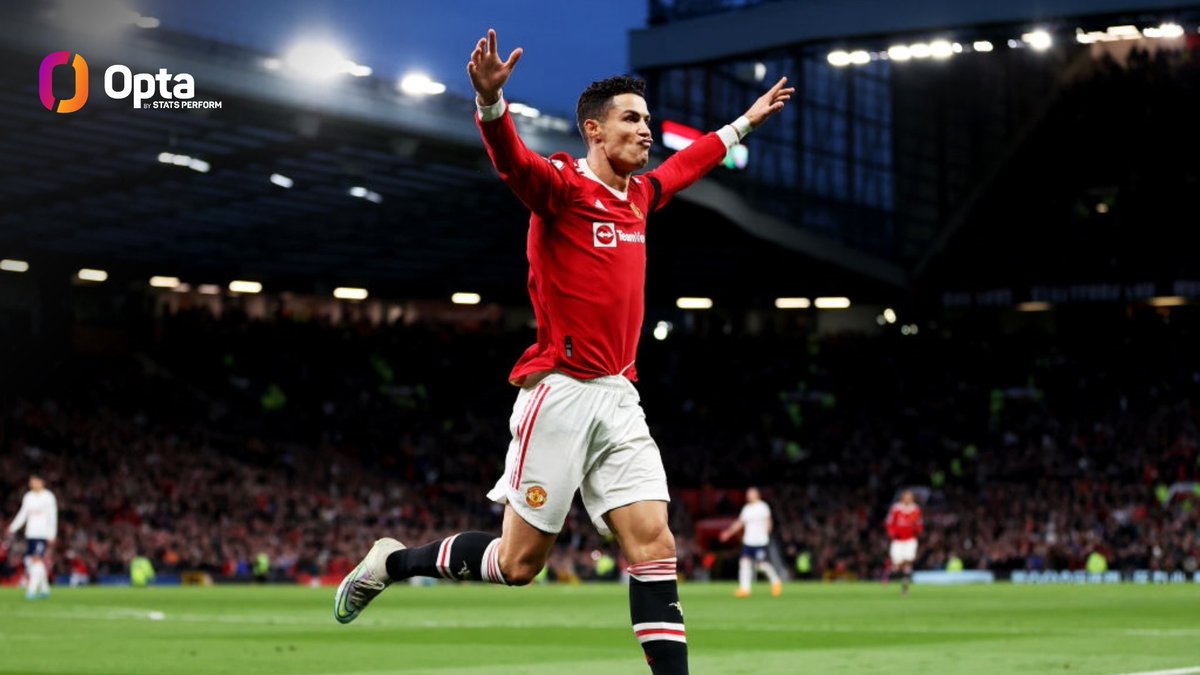 OptaJoe's tweet photo. 49 - Cristiano Ronaldo (37y &amp; 35d) has scored the 49th hat-trick of his club career, while he becomes the second oldest player in Premier League history to net a treble after Teddy Sheringham in August 2003 (37y &amp; 146d). Speechless. https://t.co/FUwWb6Axet