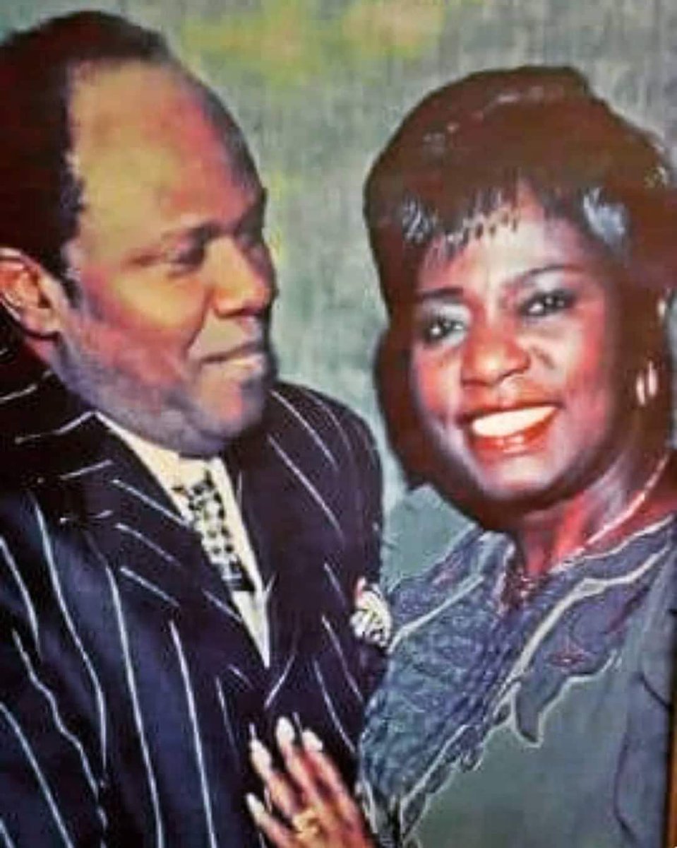 therealchurchg1's tweet photo. THE LAST PICTURE TAKEN TOGETHER BY ARCHBISHOP BENSON ANDREW IDAHOSA AND WIFE, MARGARET IZEVBIGIE EKHOE BENSON-IDAHOSA (MARCH 1998)

#LastPicture

The last picture Archbishop Idahosa and Archbishop Margaret Idahosa] took together (in the USA). 
1/4 https://t.co/WRMCwZDut9