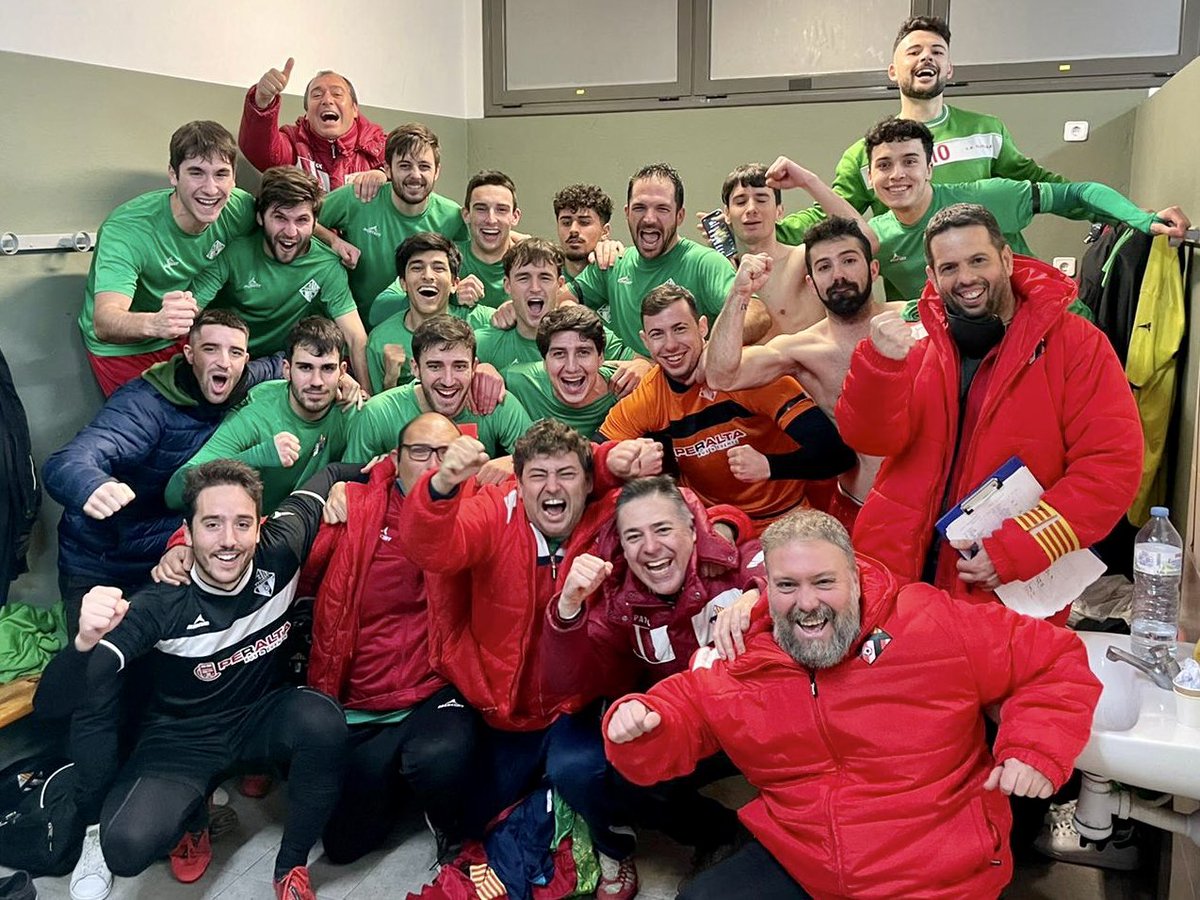 C.E. Olivella (@ceolivella) on Twitter photo 🔴⚽️ VICTÒRIA A CAMP D’UN RIVAL DIRECTE! ⚽️🔴
FELICITATS! Nois sou enormes. Un orgull acompanyar-vos en aquest camí. No ens aturem, no us atureu. SEGUIM! 💪🏻
<a href="/UDMONTSERRAT/">U.D. Montserrat</a> 1-2 #CEOlivella
⚽️ Marc Navarro
⚽️ Àlex Casañola
Orgullosos del que som, #SomOlivella som #RedFamily 🔴⚽️ VICTÒRIA A CAMP D’UN RIVAL DIRECTE! ⚽️🔴
FELICITATS! Nois sou enormes. Un orgull acompanyar-vos en aquest camí. No ens aturem, no us atureu. SEGUIM! 💪🏻
<a href="/UDMONTSERRAT/">U.D. Montserrat</a> 1-2 #CEOlivella
⚽️ Marc Navarro
⚽️ Àlex Casañola
Orgullosos del que som, #SomOlivella som #RedFamily