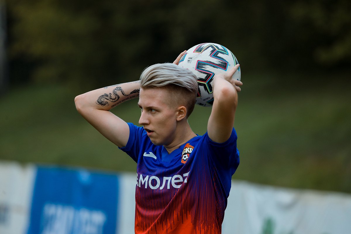 🎙️Маргарита Мануйлова — о матче ЖФК ЦСКА — «Енисей»:

«Рады, что начинается новый сезон, к которому мы долго готовились. В первом туре мы сыграем с «Енисеем», командой, которая всегда борется и не сдается. Будем играть в свой футбол и постараемся порадовать болельщиков победой».