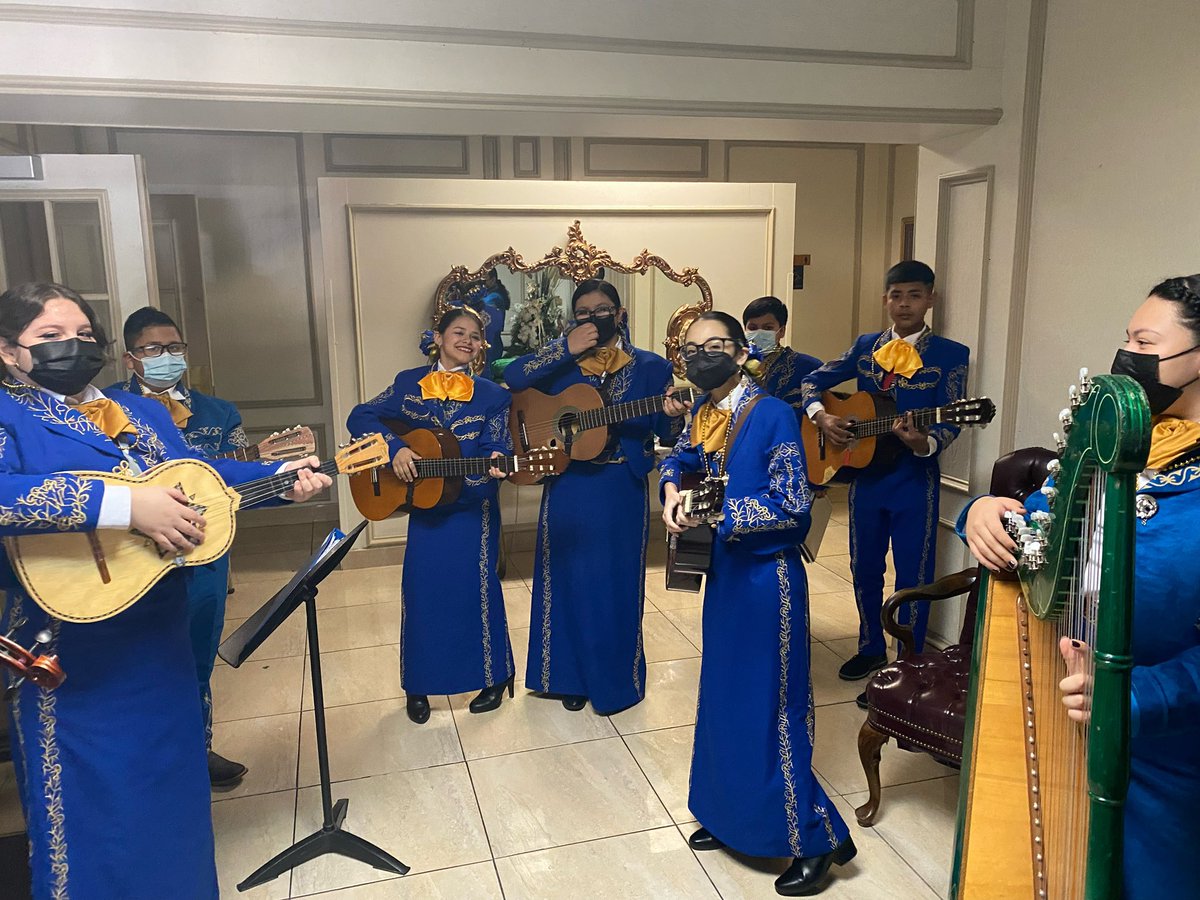 ChristenMSLISD's tweet photo. Christen Mariachi Los Tigrillos de Oro, performing for the HEB annual meeting. 
Viva El Mariachi, Si Señor!!! https://t.co/jd44tNBvlC