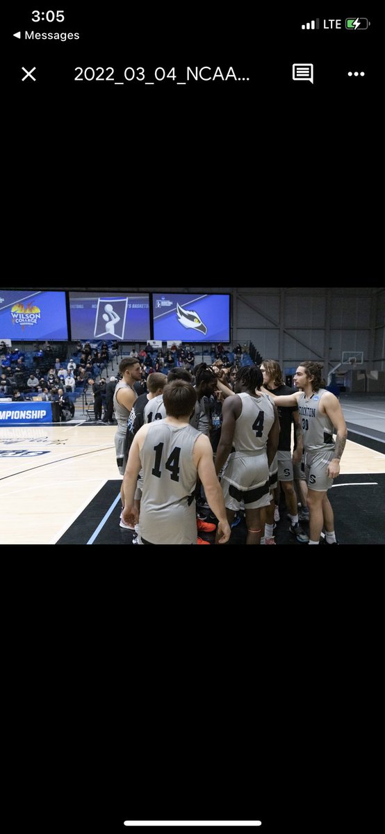 Djjj_tyb's tweet photo. A season that was unforgettable love my coaches &amp; teammates!!🖤 #champs https://t.co/TDvlL1K84F