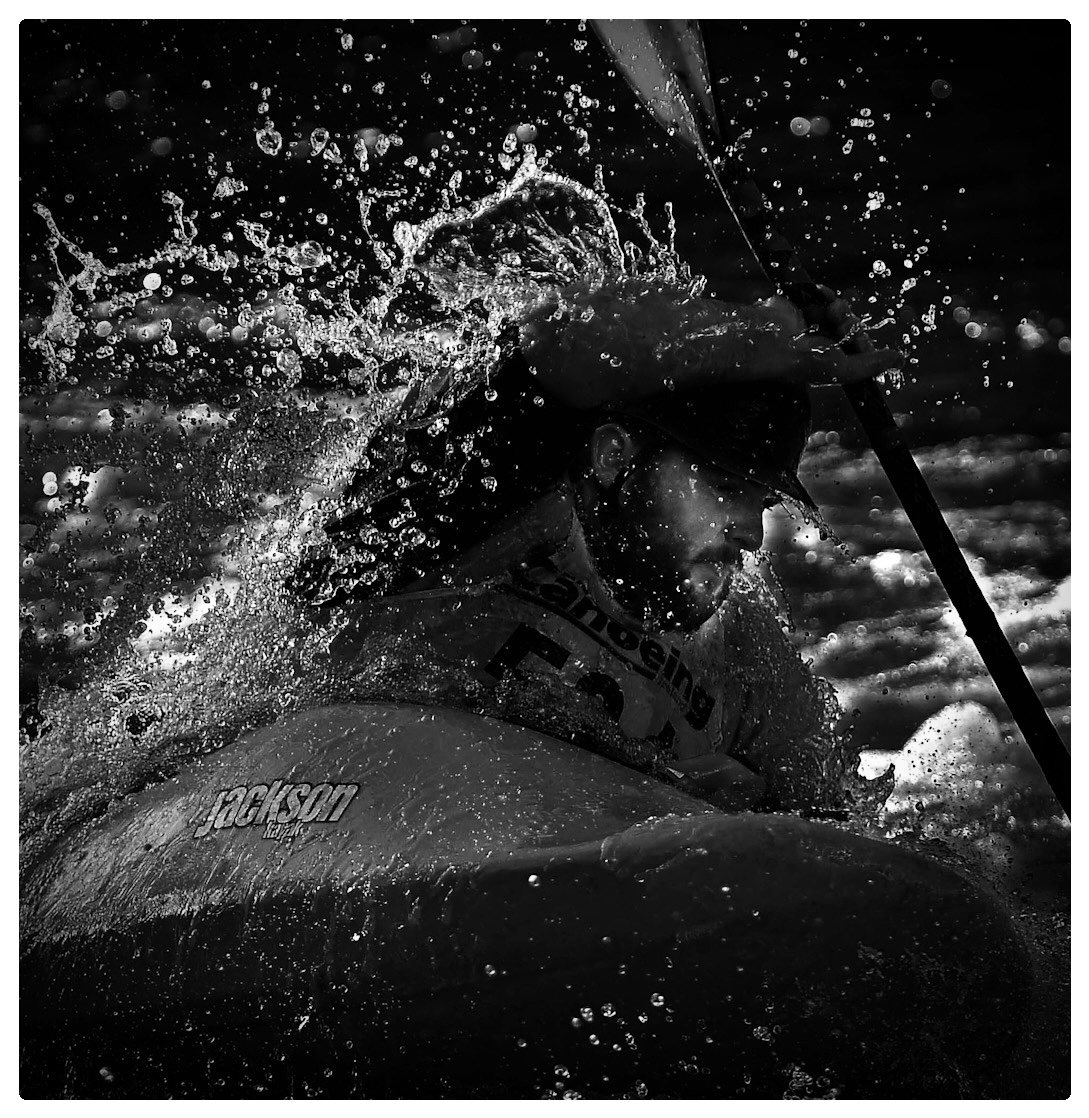 RayRyanpics's tweet photo. A kayaker taking part in the #galwayfest competition in Tuam. @Kayaks #riverkayaking https://t.co/eKUbLXER4S