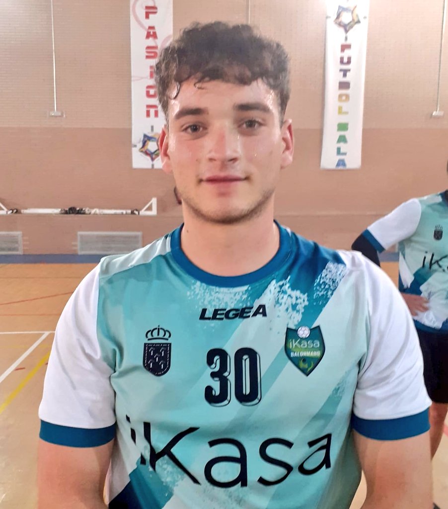 balonmanoikasa's tweet photo. ๐ฉ #PrimNacMas
Debut del juvenil Ivรกn Cabases en la victoria โ de hoy ante @bmcoras
Enhorabuena Ivรกn, el primero de muchos!
#Somosikasers #esteiKasanuncaserinde https://t.co/s1yggzwCyT