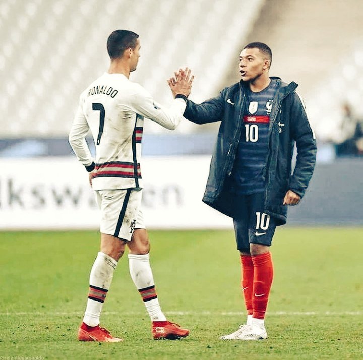 MassKM7's tweet photo. #7Goat🐐✌❤ https://t.co/GspBbs7hFP