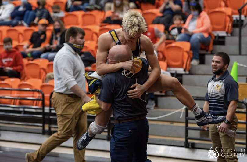 HornetsInGame's tweet photo. As the 2021-22 Wrestling Season closes, we want to say THANK YOU to Head Coach Sean Lambert who is stepping down for a professional opportunity. 

Coaching is not easy and comes with many sacrifices. Thank you, Coach, for developing better wrestlers, students &amp; young men! https://t.co/X9N8HPPF7I