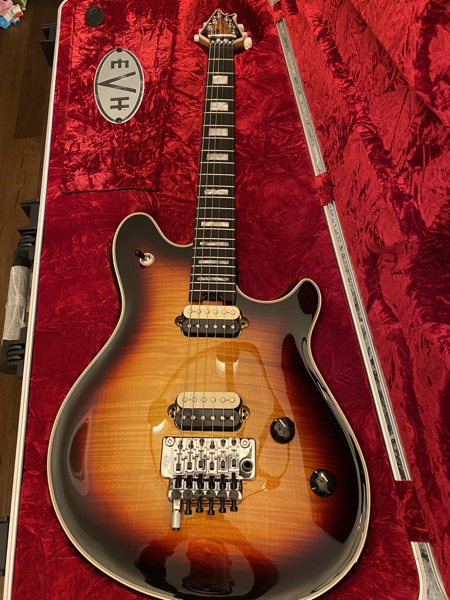 JacobMoyes's tweet photo. @WolfVanHalen @evhgear It’s here and it’s alive! So proud of this guitar. I’ll play it for the rest of my life. #EVH #evhgear #wolfgang https://t.co/60VO1fN30x