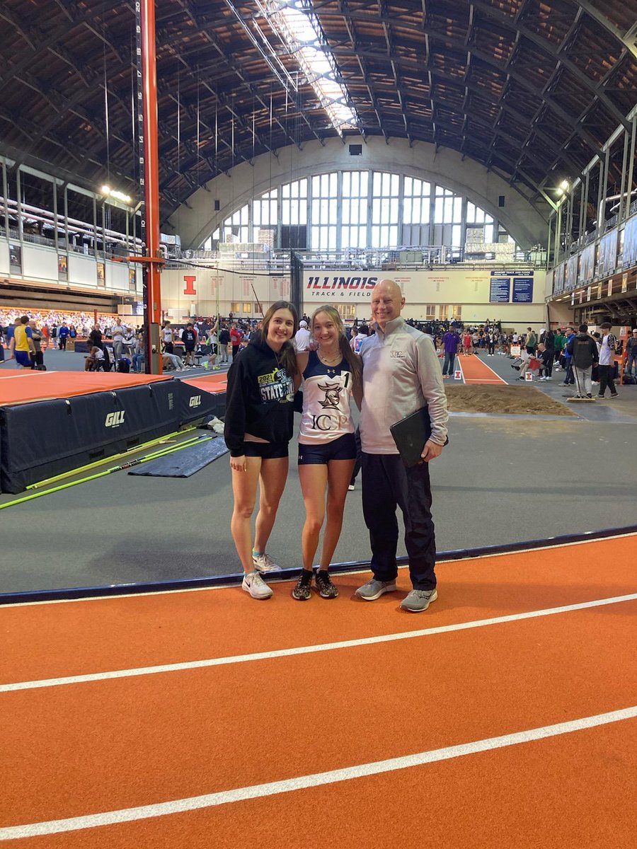ICCPKnights's tweet photo. Senior Carly Manchester (pictured with ICCP Track & Field co-captain Faith Laluya and Head Coach Bob Cronin) wins the 3200m race at the Rantoul Indoor Invite held at the Armory on the campus of the University of Illinois. #iccptrack #weareIC https://t.co/TUTXi2kz8h