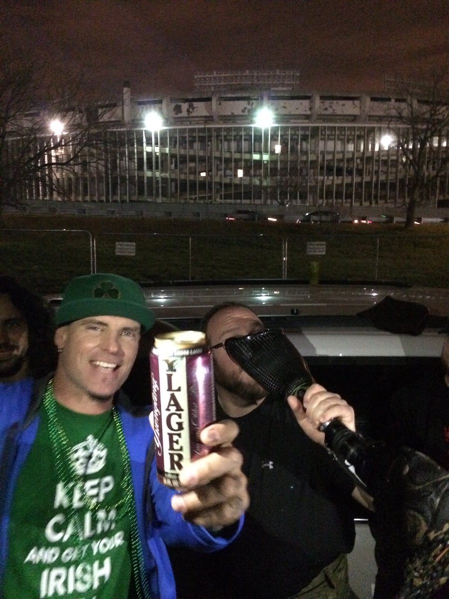 Whynotbeme2021's tweet photo. @PMC713 Dude, this is me. Except it’s going to #shamrockfest in a kilt, drinking JameO, and doing weird shit backstage. Like drinking it out of a prosethic leg with @vanillaice ! Now, school, parenting, kids, and some tea! https://t.co/Qeb70qac2X