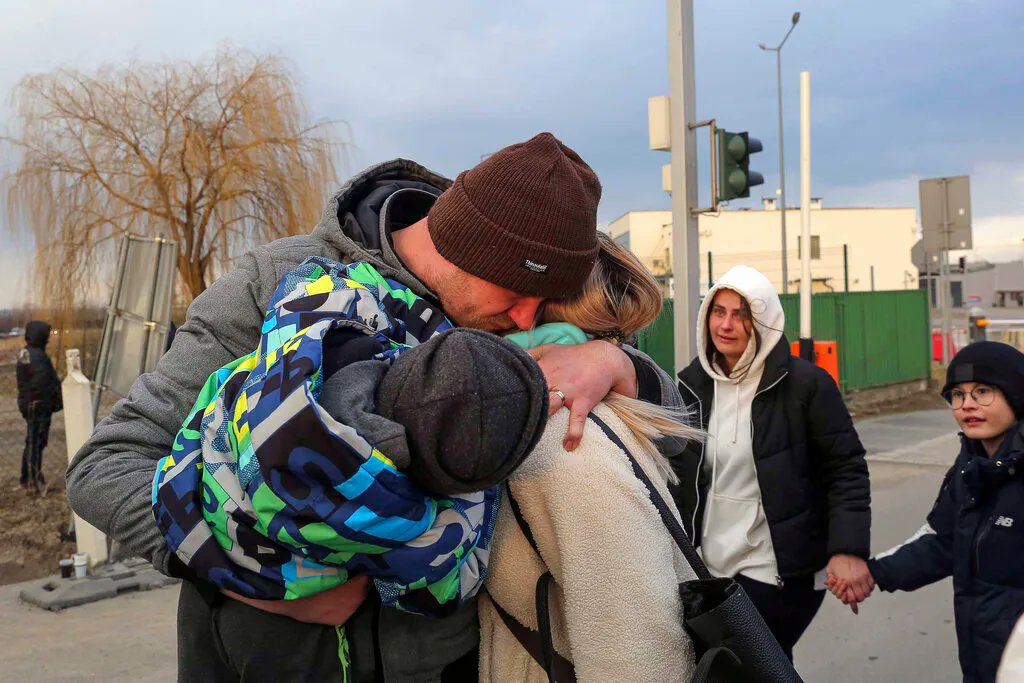 wfuv's tweet photo. If you feel helpless watching the invasion of Ukraine, know that you can help from NYC. @WFUVNews has compiled a list of verified organizations and charities helping the people of Ukraine and refugees: https://t.co/9EBFNOQogQ https://t.co/z9fNVpBv2P
