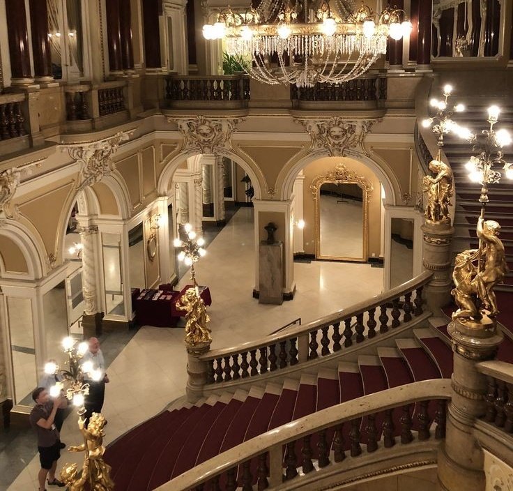 DI0RSBABY's tweet photo. —a date at the opera https://t.co/ErzwkHHlDA