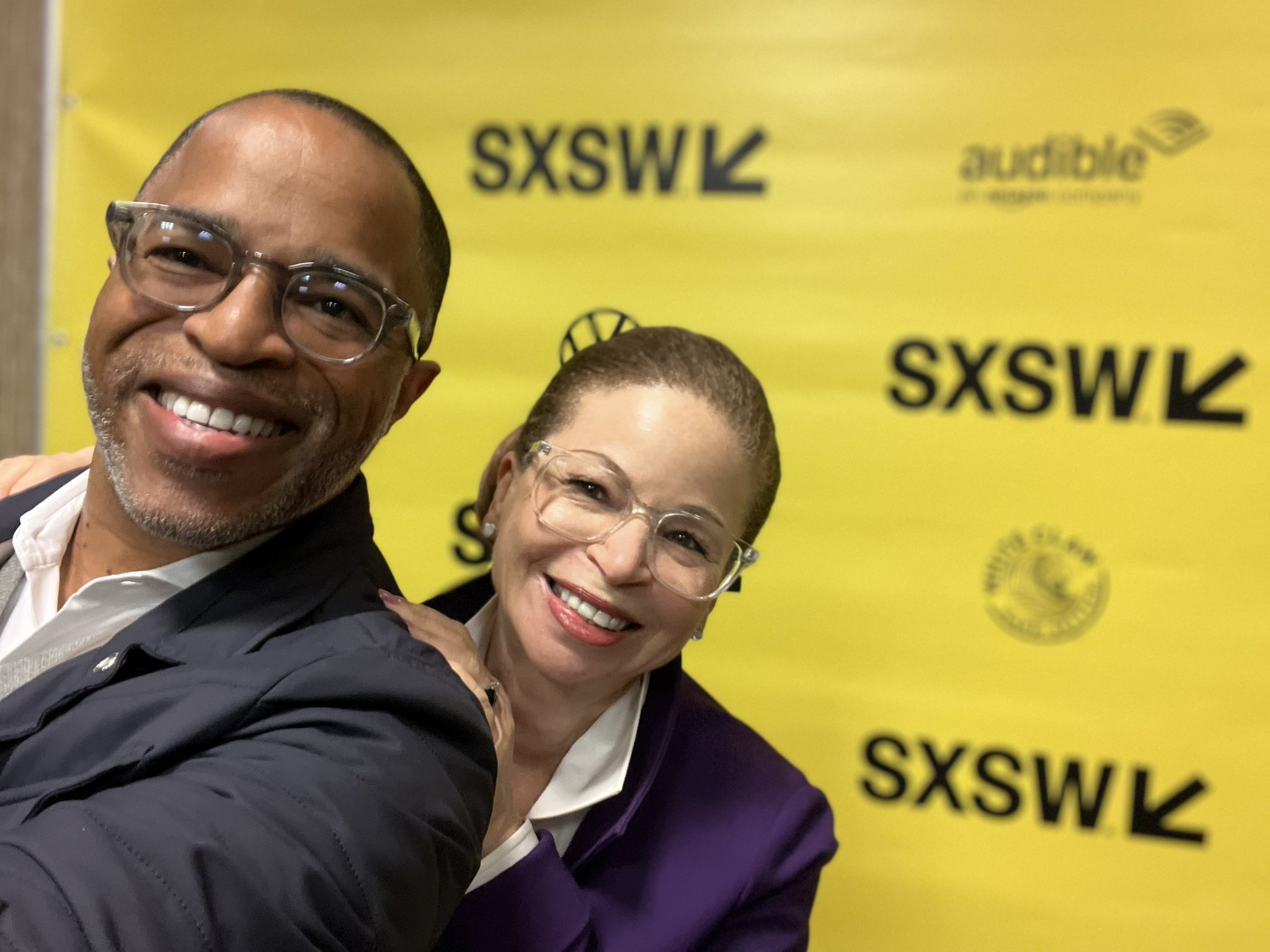 Qzxtjonathan Capehart Wikipedia 21 - jtx277h