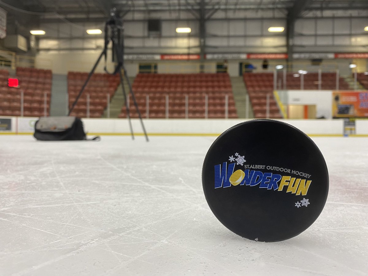 jakebrad77's tweet photo. Spending the day with the great group at Wonderfun Hockey in St. Albert shooting team portraits #wonderfun #samha #hockeyphotographer https://t.co/LaSYX5fmu8