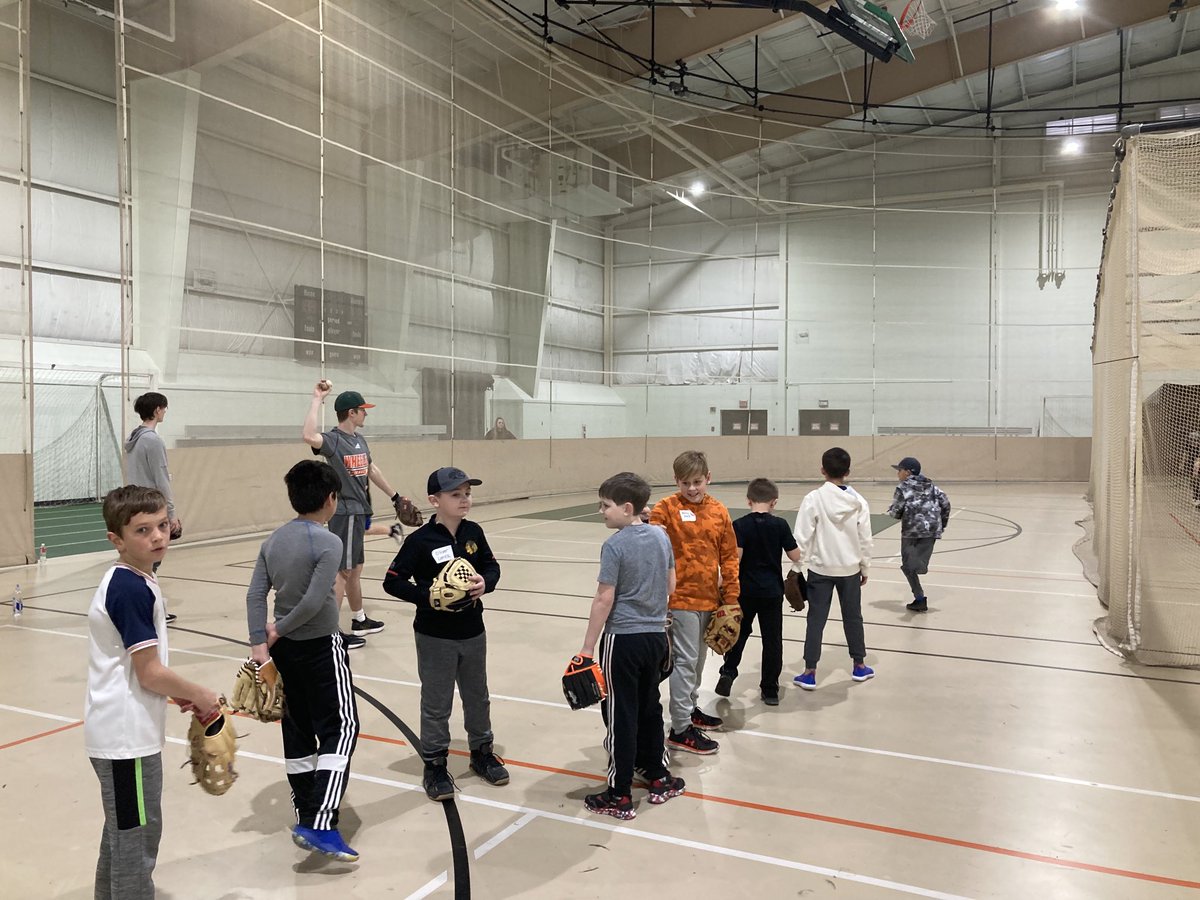 Bcat_Baseball's tweet photo. Thank you to our Wheeler Varsity baseball players for donating time today to help run evaluation day for the Union Township Little League.  These boys are building the future of baseball around here.  A great legacy to leave. https://t.co/skPievXVpp